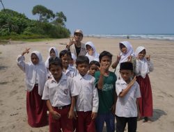 Tingkatkan Minat Baca Anak Daerah Terpencil, Guru Muda Luncurkan PI Pustaka di SDN 03 Kutakarang