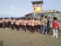  Dukung Pelestarian Alam, Sibernet Malingping Bergotong‑royong Bersama TNI Bersihkan Pantai Bagedur
